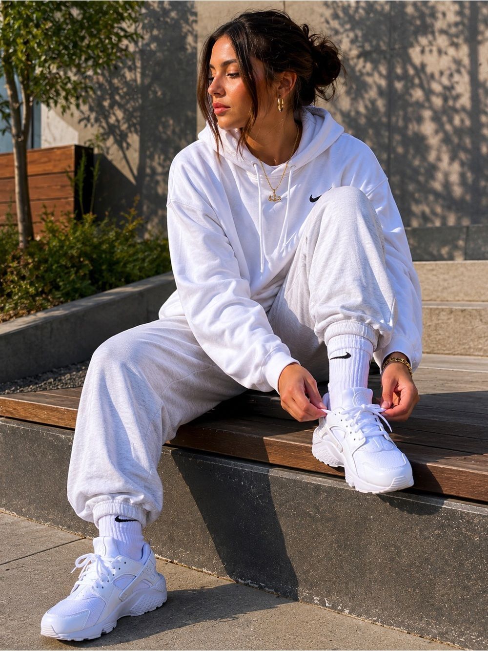 Nike Air Huarache Triple White Sneakers Shoes 654275-110 Youth 7Y